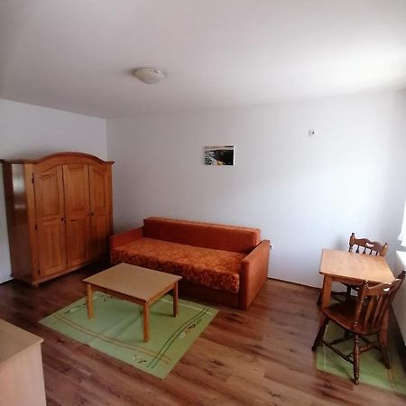 Hostel S Novi Sad Exterior photo